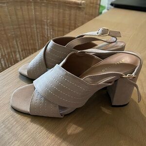 Attention| Tan Faux Suede Strappy Block Heels, Size 7•••Trendy & Cute